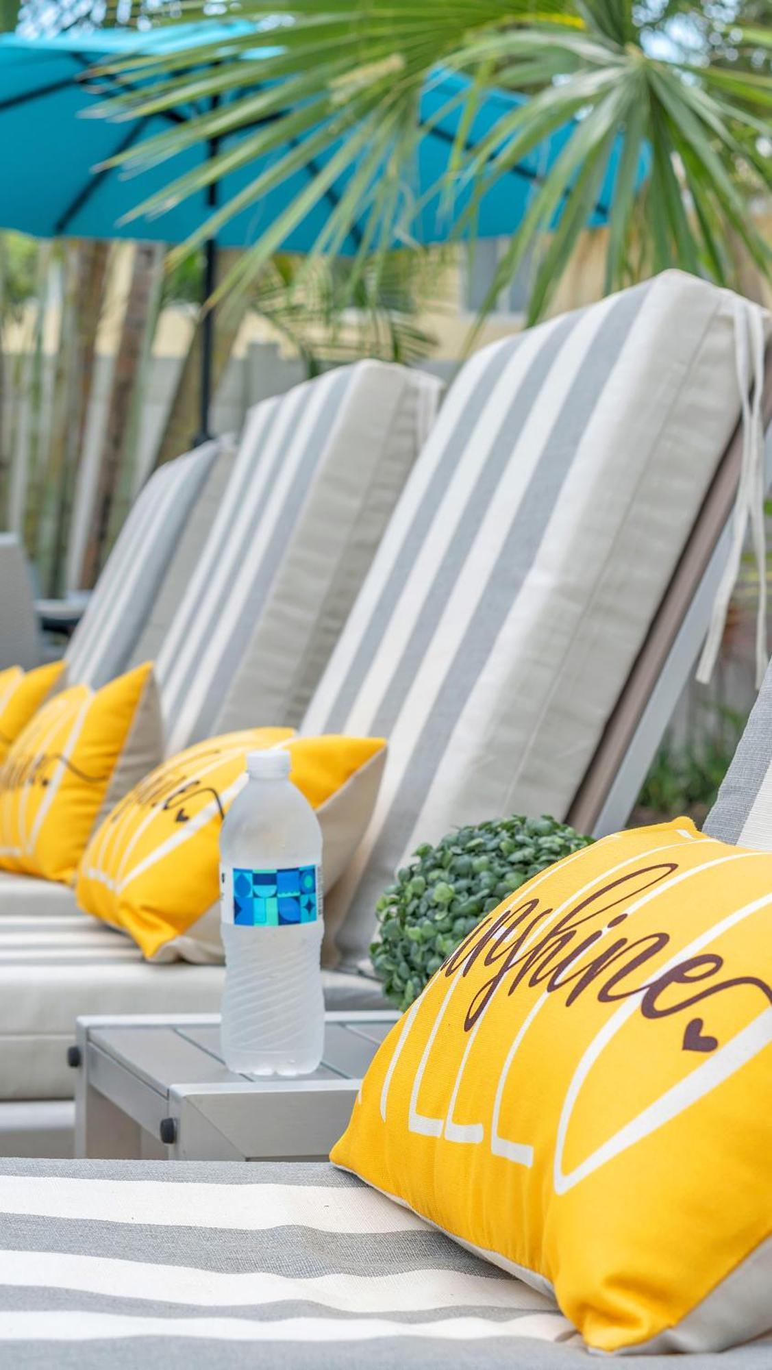 Hotel Seacrest Lauderdale-by-the-Sea Екстериор снимка