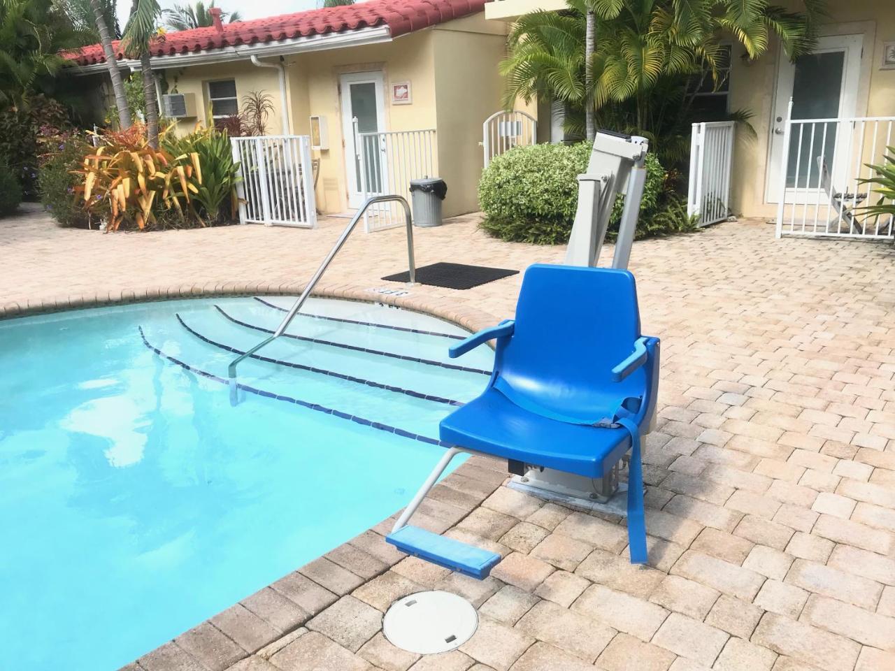 Hotel Seacrest Lauderdale-by-the-Sea Екстериор снимка